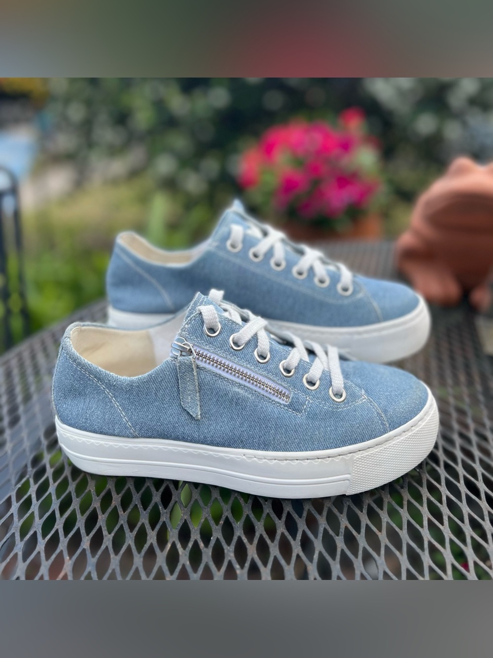 Paul Green Light Blue Denim Low-Top Platform Sneakers White Soles Womens 7 - Picture 2 of 9